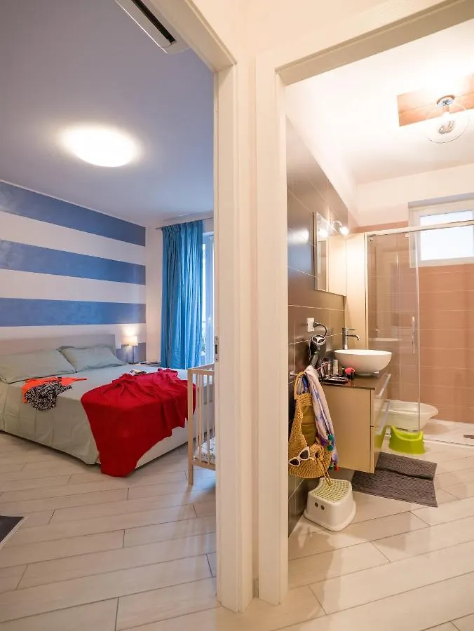 Babyaccommodation Family Exclusive II Loano Appartamento