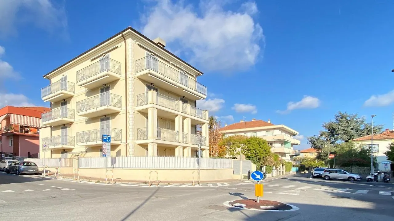 Babyaccommodation Family Exclusive II Loano